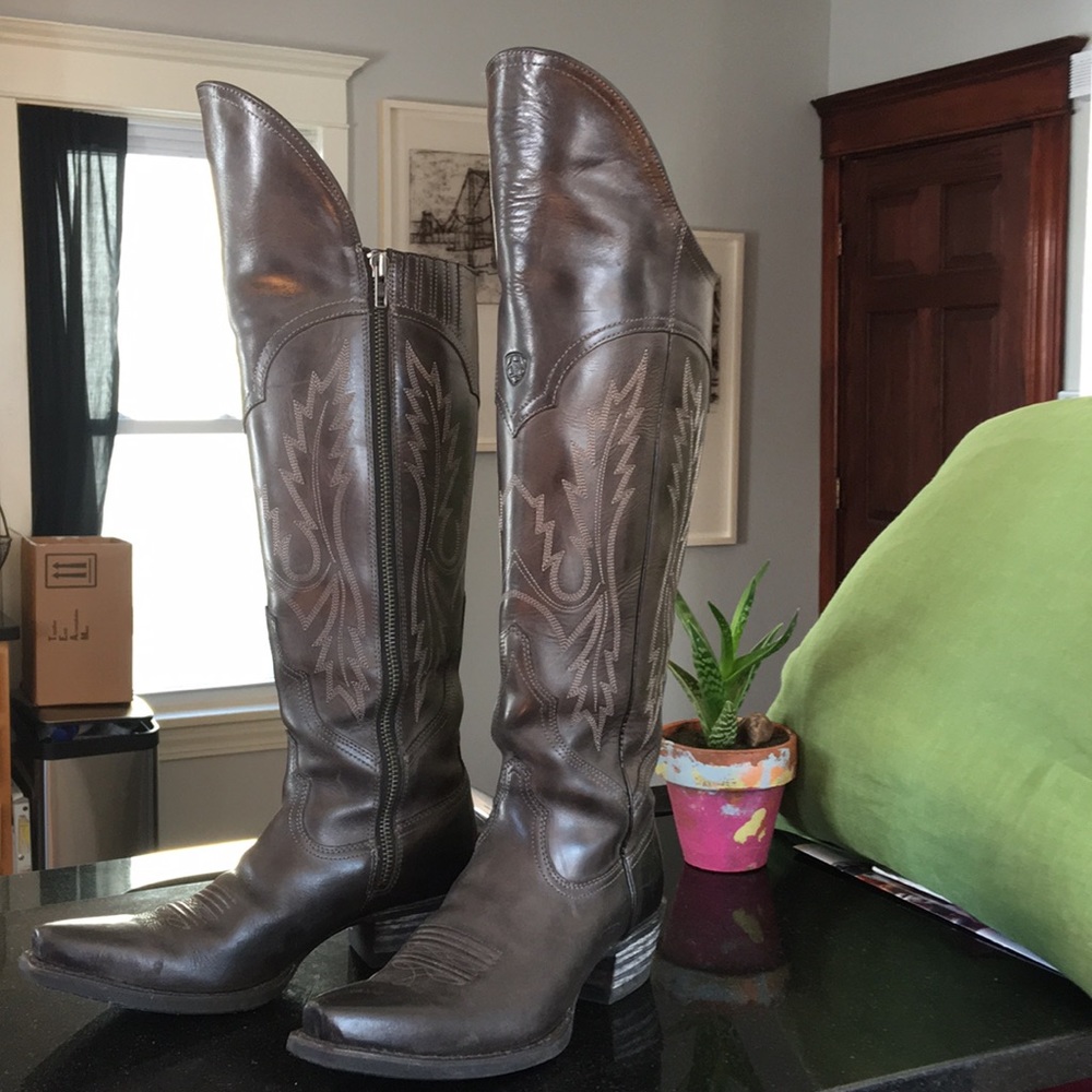 Ariat cowboy boots